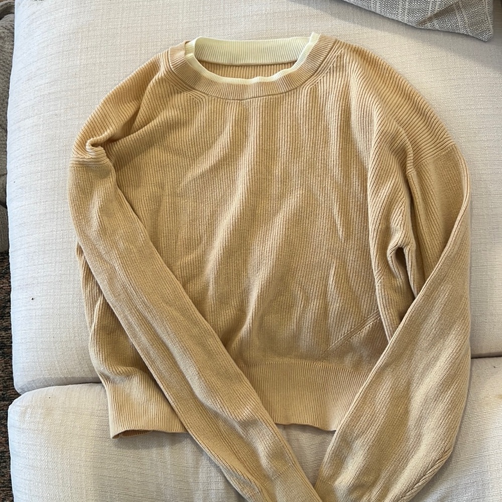 lululemon size 6 sweater